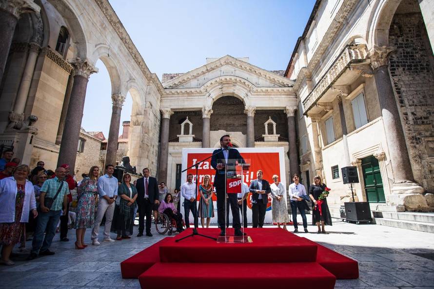 Predstavljanje kandidata s liste Restart koalicije u X. izbornoj jedinici