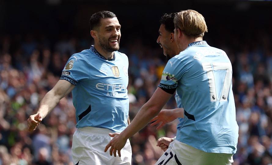 Premier League - Manchester City v Crystal Palace