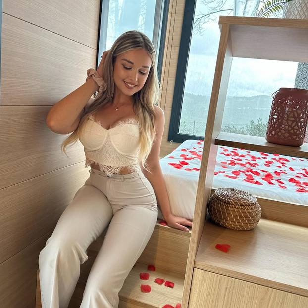 FOTO Pradjed joj je nogometna legenda. I ona ima masu fanova