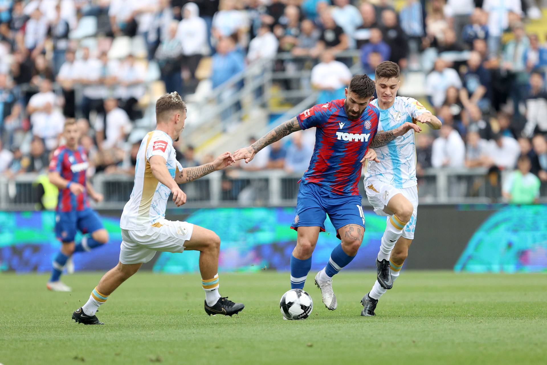 Rijeka: HNK Rijeka i HNK Hajduk u 11. kolu Prve HNL