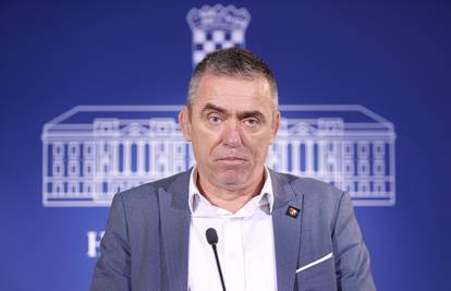 Stipo Mlinarić: 'Ne pada nam na pamet srušiti vladu i izručiti Hrvatsku nesposobnoj ljevici'