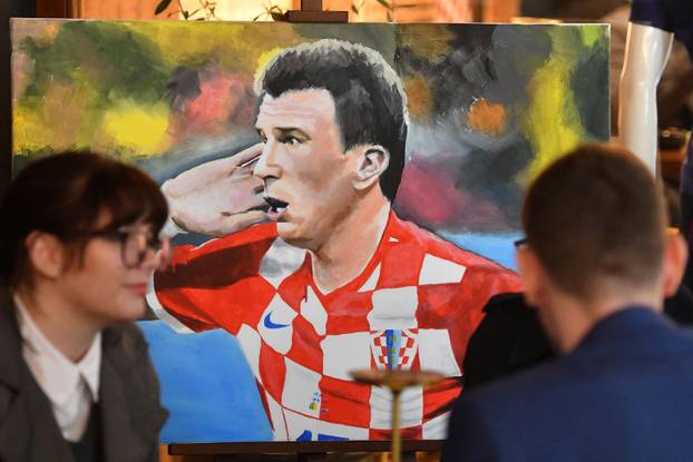 Varaždin: Otvorena prva samostalna izložba Ivone Dragičević