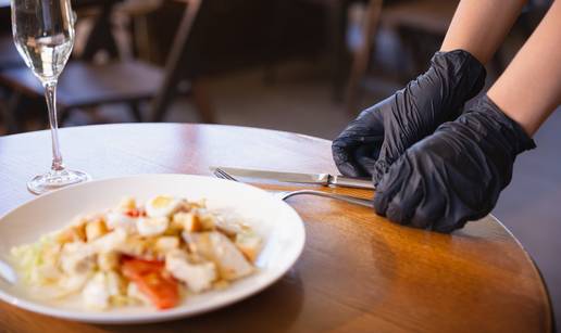 Za&scaron;to gosti ne mogu prestati krasti iz restorana? Nastradali i Gordon Ramsey i Jamie Oliver