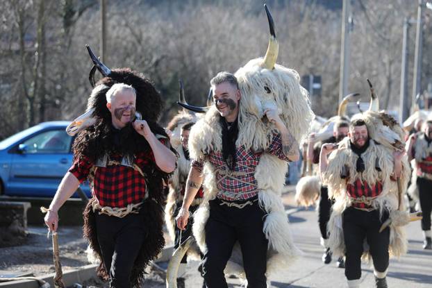 Grobnički dondolaši obilaze sela na Grobinštini.