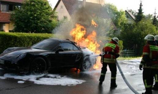 Prototip novog Porschea 911 zapalio se na probnoj vožnji