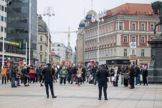 Zagreb: Prosvjed protiv muške molitve