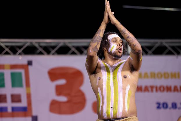 Podstrana: Međunarodni festival folklora