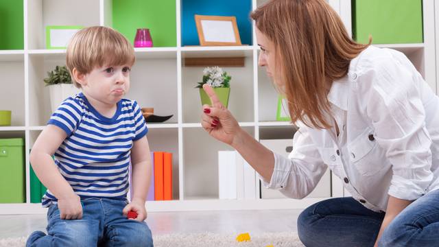 Što učiniti kada se dobro dijete odjednom počne loše ponašati?