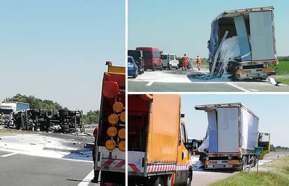 Strašne fotografije: Sudarili se kamioni, jedan probio ogradu