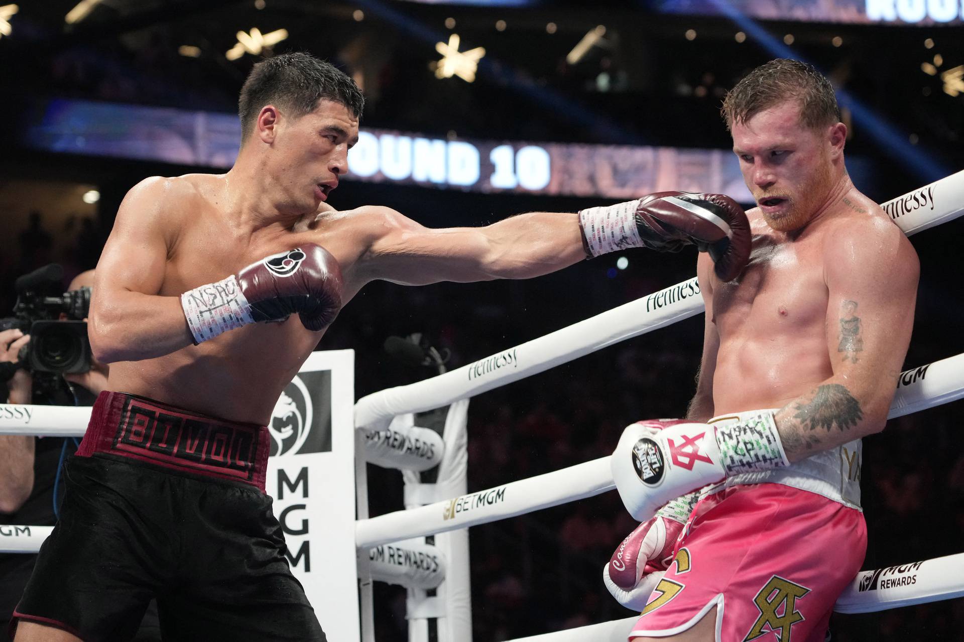 Boxing: Canelo vs Bivol