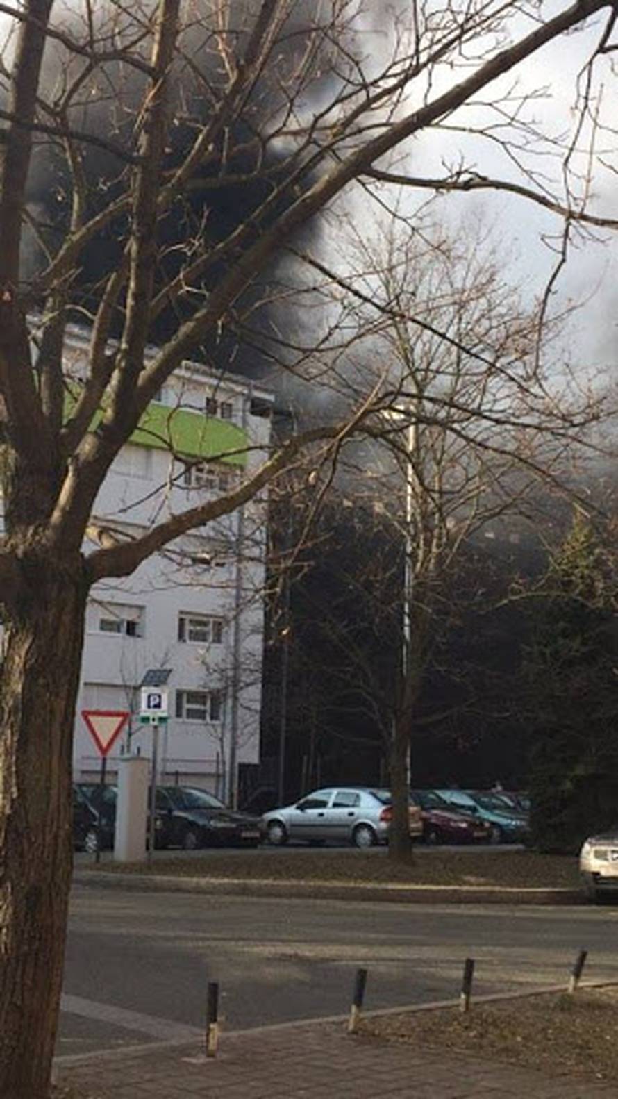 Požar u studentskom domu, u metežu je stradala prolaznica