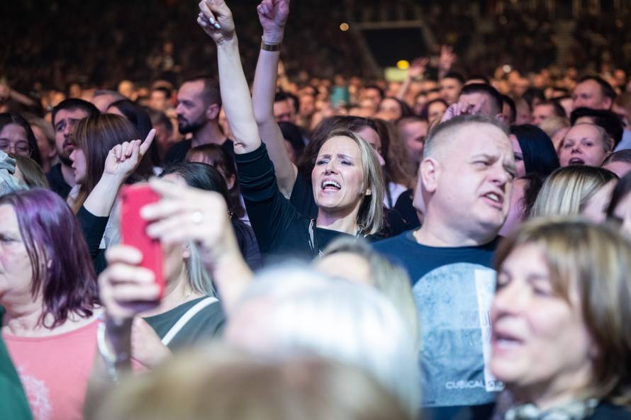 Zagreb: Grupa Bijelo dugme održala prvi koncert u Areni Zagreb