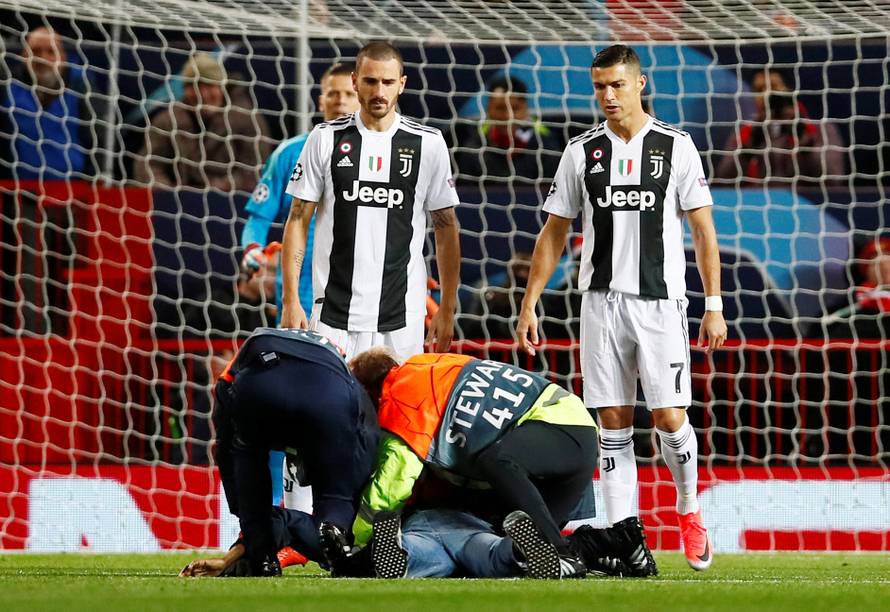 Champions League - Group Stage - Group H - Manchester United v Juventus