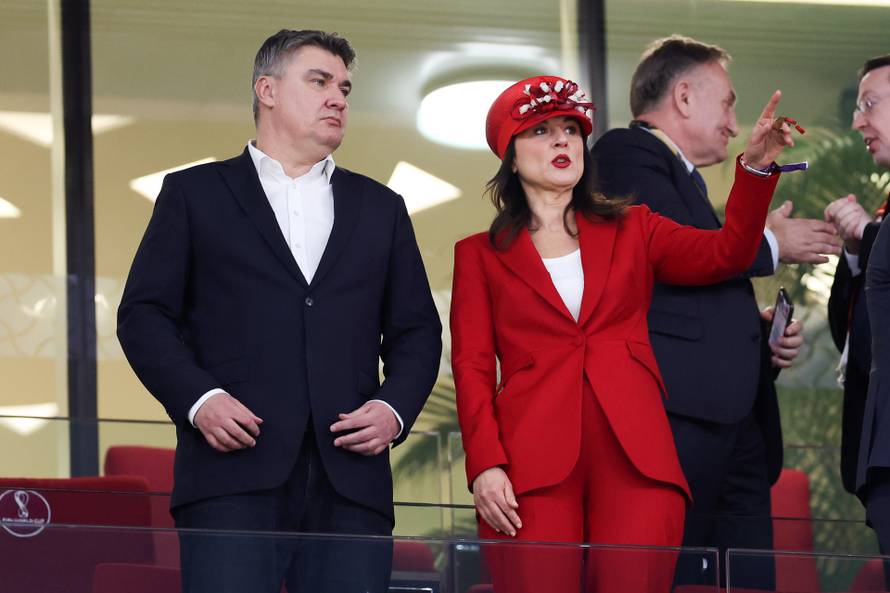 KATAR 2022 - Predsjednik Milanović sa suprugom Sanjom na susretu Hrvatske i Belgije