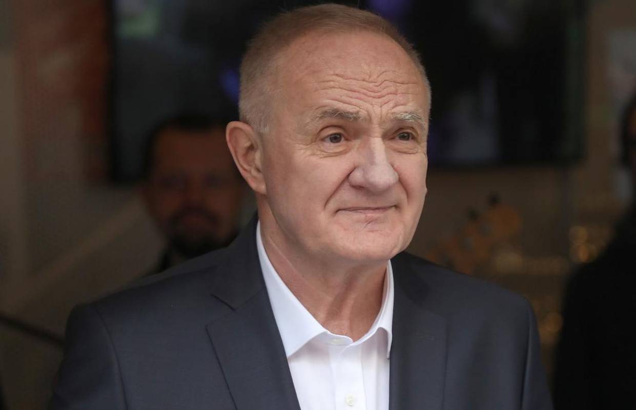 Mate Bulić je u bolnici: 'Prima kisik, pozitivan je na koronu...'