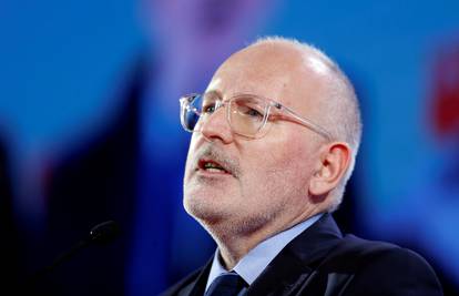 Timmermans: Nije uloga Komisije riješiti arbitražni spor