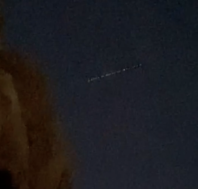 Čudna svjetlost pojavila se na nebu iznad Splita: 'Kretalo se pravocrtno'. Evo o čemu je riječ