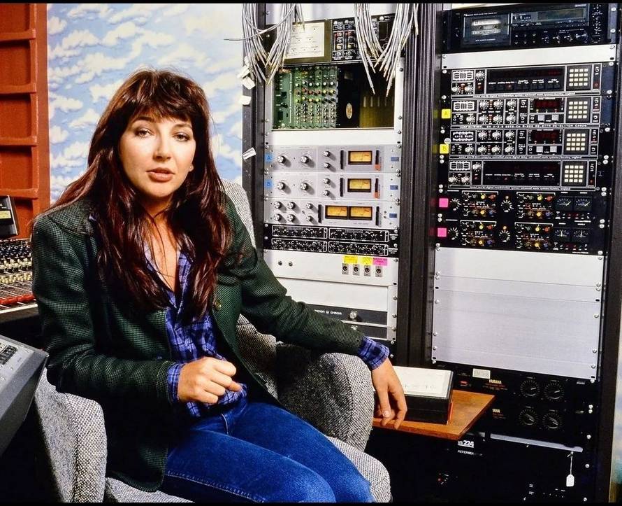 Zbog hit serije njena pjesma je srušila rekorde i sada ima zaradu od 16.7 milijuna kuna