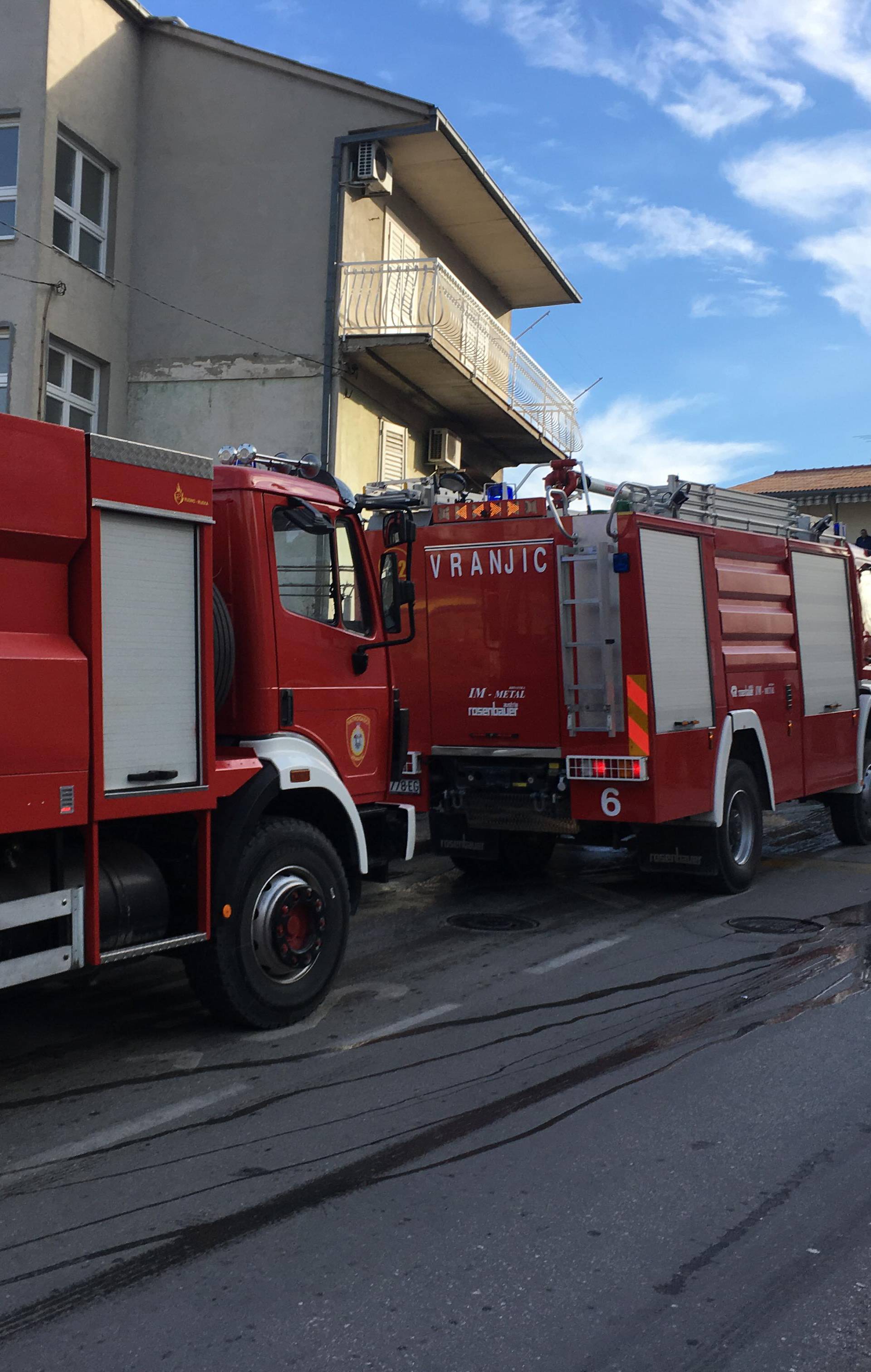 Izbio je požar u kući u Solinu: 'Žena je izašla van na vrijeme'