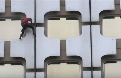 Francuski Spiderman popeo se na 152 m visok neboder