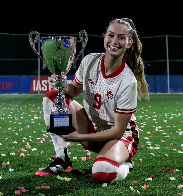 FOTO Slomila je srce Bayernovoj zvijezdi, pričalo se da je bila nevjerna, a sad ponovno ljubi