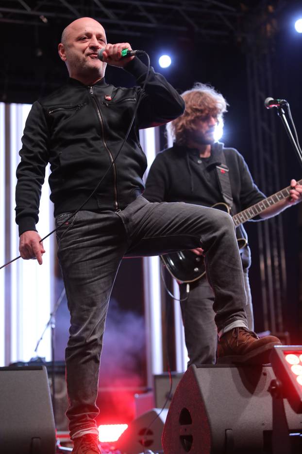 Zagreb: Koncert Želim život, zaklade Ana Rukavina na glavnom gradskom trgu