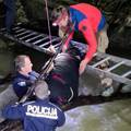 VIDEO Pogledajte kako hrvatski i slovenski policajci spašavaju ženu. Curicu traže i dronovima