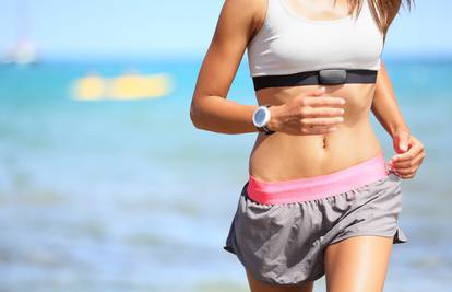 Ako trčite i ne nosite sportski grudnjak oštećujete tkivo dojke