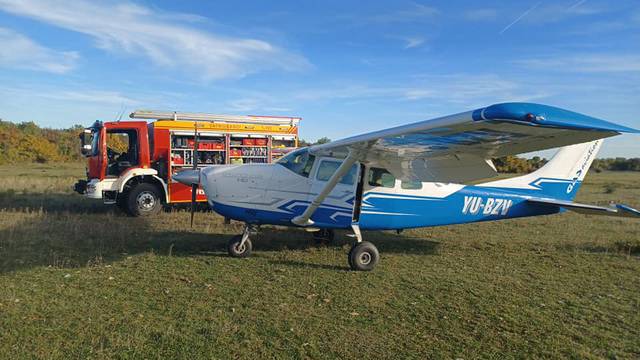 Pilot manjeg aviona morao prisilno sletjeti kod Benkovca