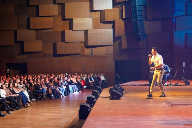 Zagreb: Treći koncert Adija Šoše u Lisinskom