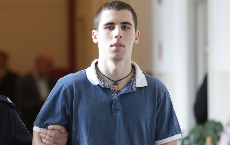 'Glasovi su mi rekli da moram ubiti vraga, i to nožem u srce'