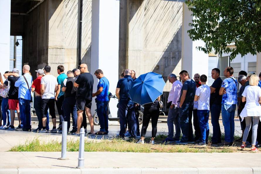 Split: PoÄela prodaja ulaznica za utakmicu Hrvatska - MaÄarska