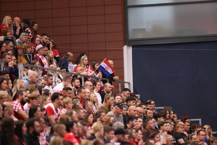 Osijek: Prijateljska utakmica između Hrvatske i Švicarske