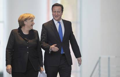 Merkel želi uvesti nove poreze, dok se David Cameron protivi