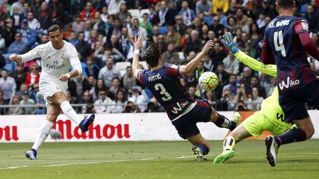 Football Soccer - Real Madrid v Eibar - Spanish Liga BBVA