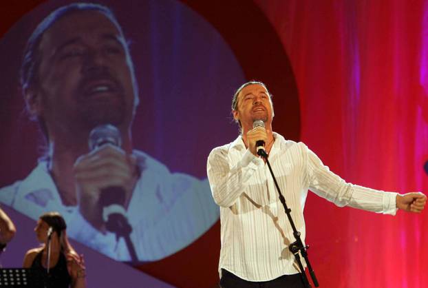 ARHIVA - Beograd: 02.04.1964. godine ro?en pjeva? Goran Karan