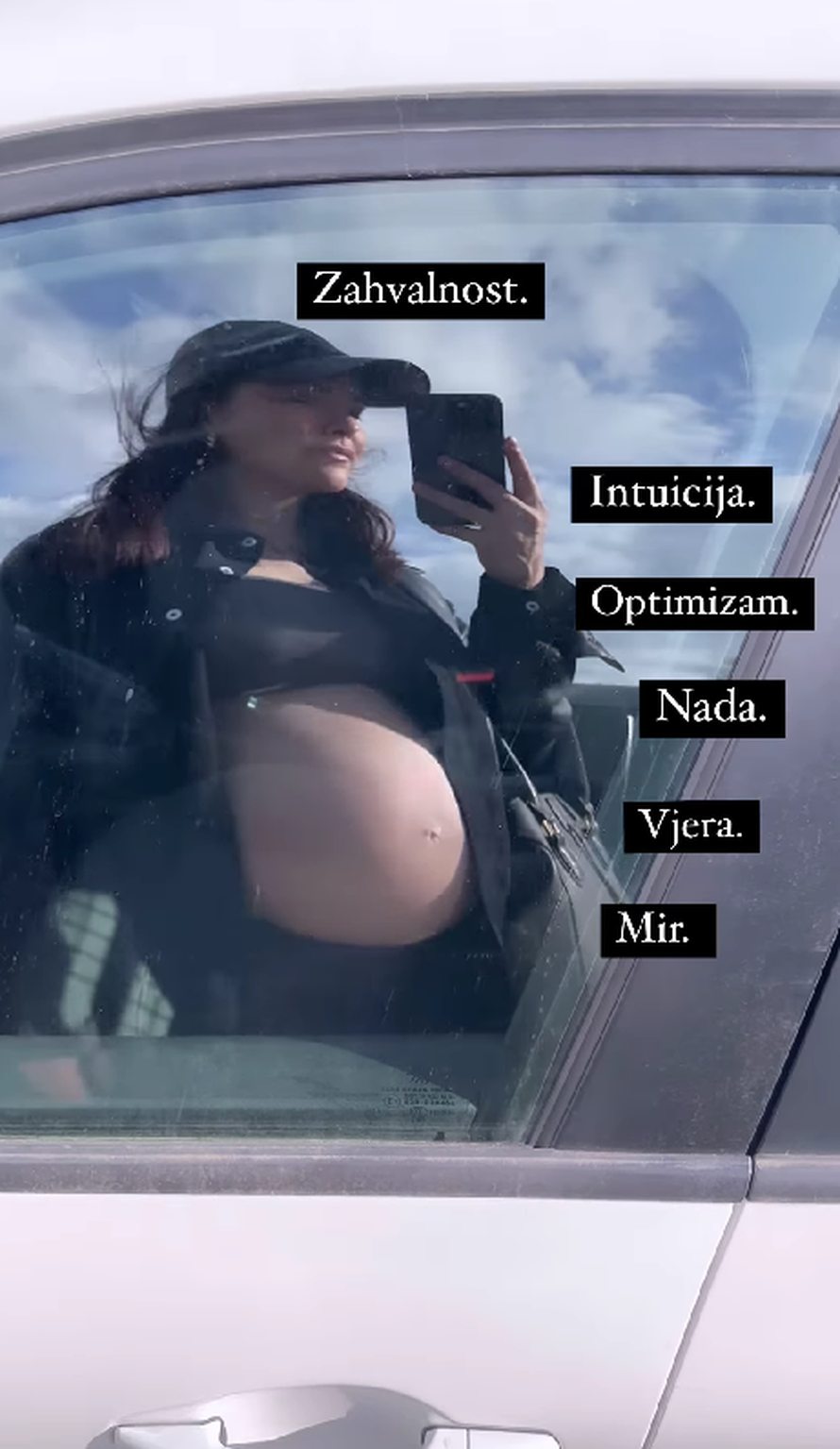 Lana rodila, obitelj slavi! 'Ona je dobro, mi smo jako sretni!'