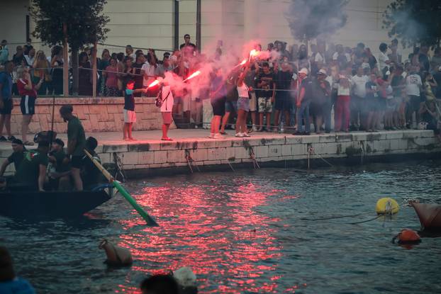 Ploče: Pobjednici ovogodišnjeg Maratona lađa je ekipa iz Zagreba