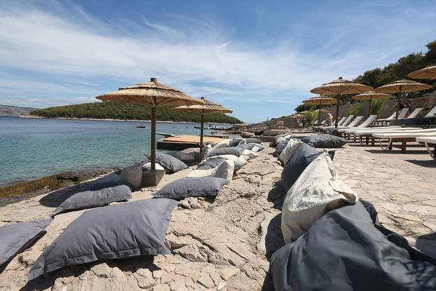 Obilazak nove turisti?ke atrakcije otoka Obonjana 