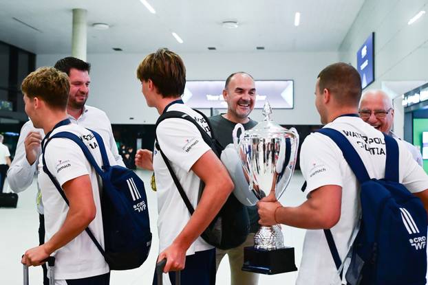 Zagreb: Dolazak prvaka Europe, Hrvatske U20 vaterpolske reprezentacije na aerodrom Pleso