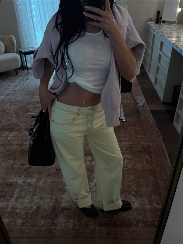 FOTO Ove poznate dame ludo su se zabavljale na Coachelli, s minimalno krpica na sebi