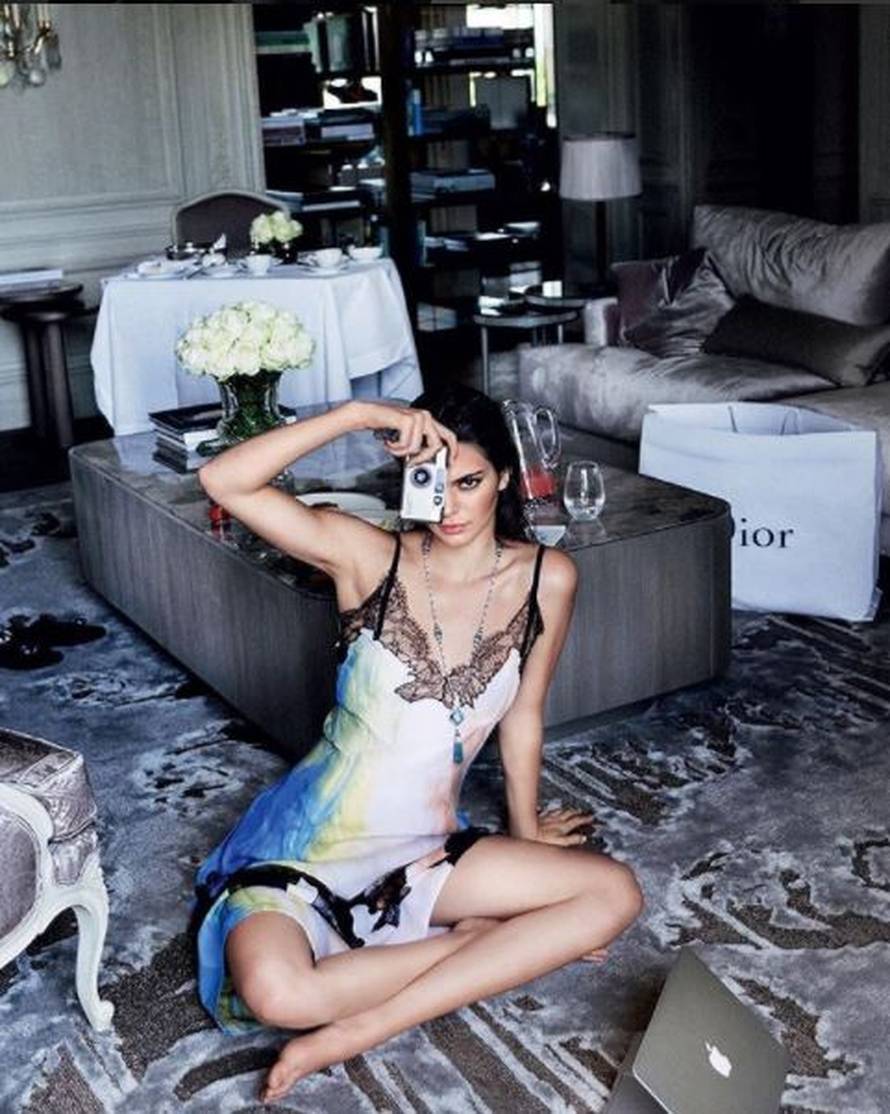 Kendall Jenner je zaplivala u gaćicama: Ima lijepe bradavice