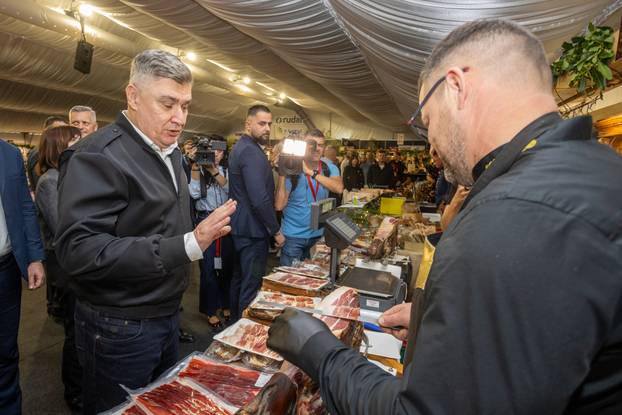 Otvoren 17. Internacionalni sajam pršuta u Tinjanu