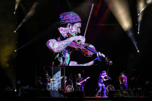 Zagreb: U Areni odrÅ¾an koncert violinista Davida Garretta