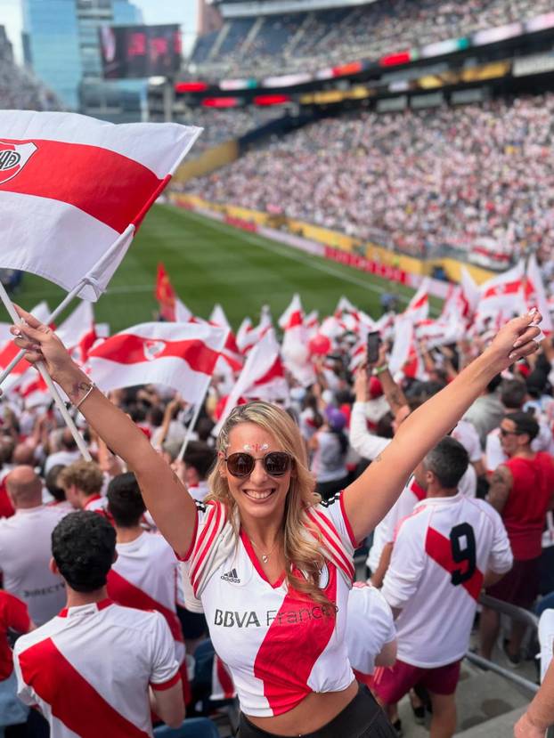 FOTO Bujna Argentinka upala u hotel omiljene ekipe i ostvarila san. Samo, zaboravila je nešto