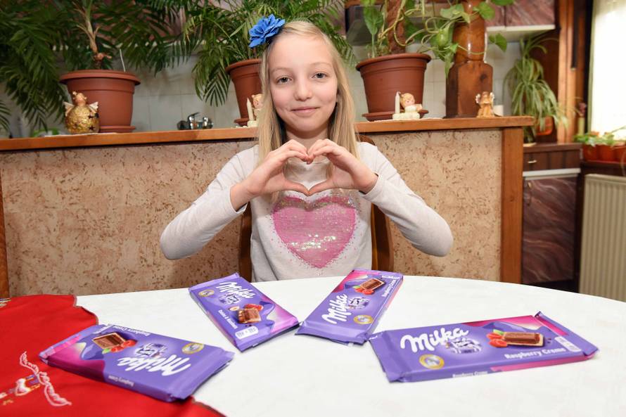 Skromna i velika srca: Lara je skupila 103 čokolade za djecu
