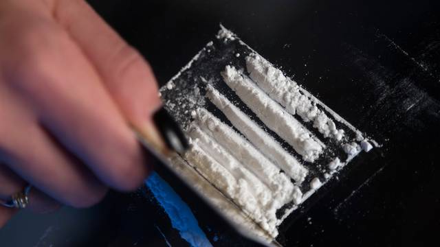 'Mladi se sve više drogiraju, a drogu kupuju preko interneta'