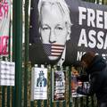 Assange u zatvoru čuje glasove, psihijatar se boji za njegov život