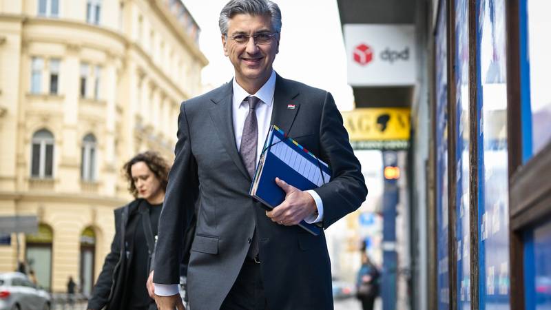 Andrej Plenković o izborima u Sloveniji: 'Pričekao bih s time...'