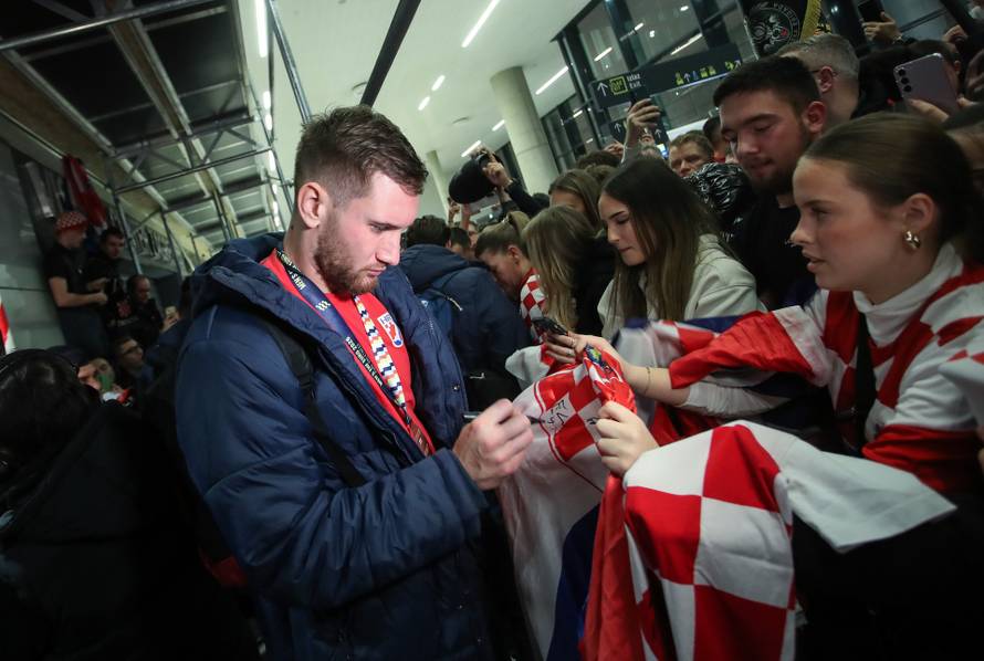 Doček brončanih rukometaša u Zračnoj luci Franjo Tuđman